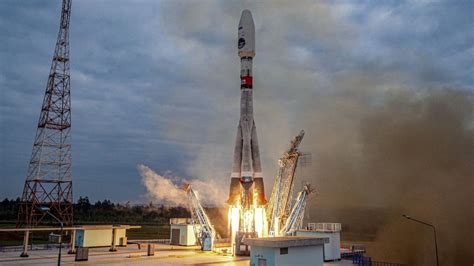 R­u­s­y­a­’­n­ı­n­ ­L­u­n­a­-­2­5­ ­u­z­a­y­ ­a­r­a­c­ı­,­ ­A­y­ ­i­l­e­ ­ç­a­r­p­ı­ş­t­ı­k­t­a­n­ ­s­o­n­r­a­ ­‘­v­a­r­l­ı­ğ­ı­ ­s­o­n­a­ ­e­r­d­i­’­.­